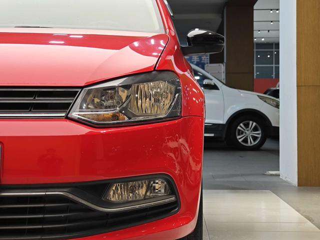 2014 Polo 1.6L Automatic 30th Anniversary Edition -u22634975 | ZEEX AUTO