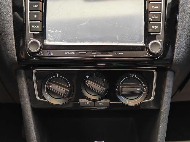 2014 Polo 1.6L Automatic 30th Anniversary Edition -u22634975 | ZEEX AUTO