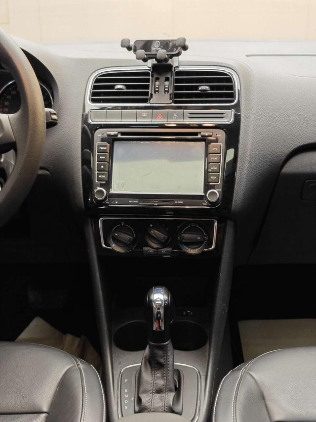 2014 Polo 1.6L Automatic 30th Anniversary Edition -u22634975 | ZEEX AUTO