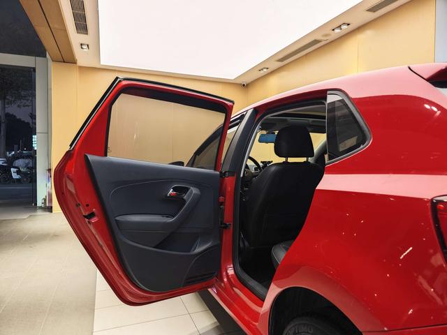 2014 Polo 1.6L Automatic 30th Anniversary Edition -u22634975 | ZEEX AUTO