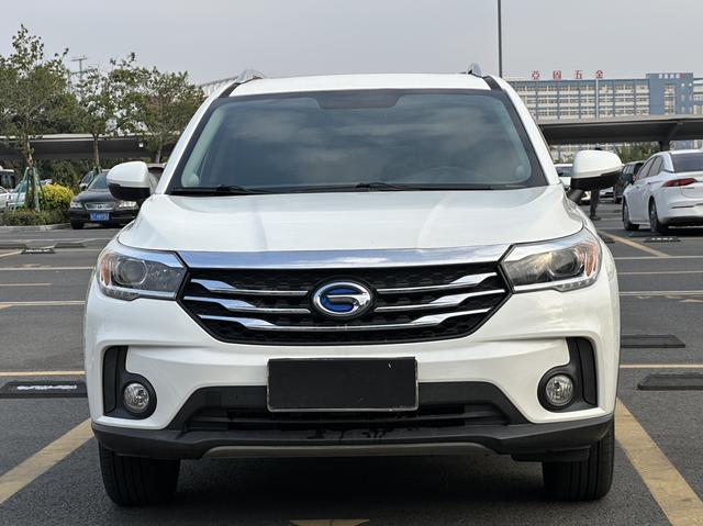 Trumpchi GS4 2015 Model 200T Manual Elite Version -u22744501 | ZEEX AUTO