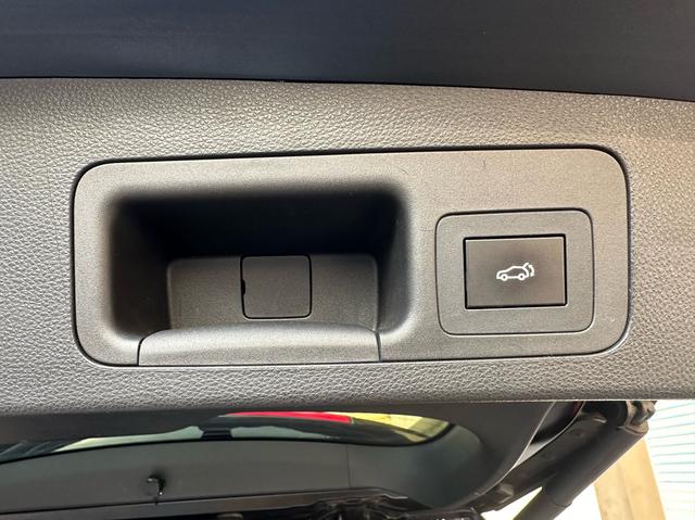 GAC Trumpchi GS8 2021 Model 390T 2WD Luxury Intelligent Connection Commemorative Edition Used Car for Sale in Ghana -u23043144 | ZEEX AUTO