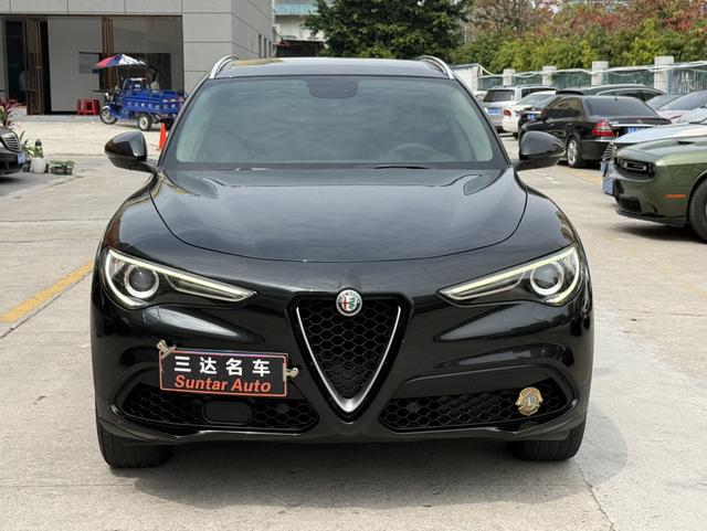 Alfa Romeo Stelvio 2017 Model 2.0T 200HP Luxury Version Used Car for Sale in Ghana -u22991291 | ZEEX AUTO