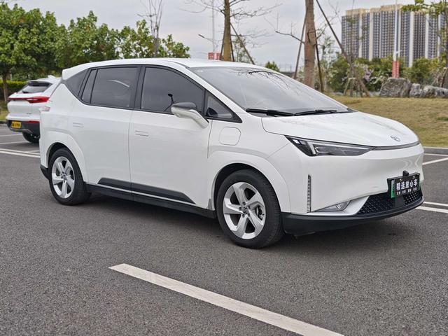 HYCAN Z03 2022 430 ChaoXiang Edition 55.5kWh Used Car for Sale in Ghana -u23005647 | ZEEX AUTO