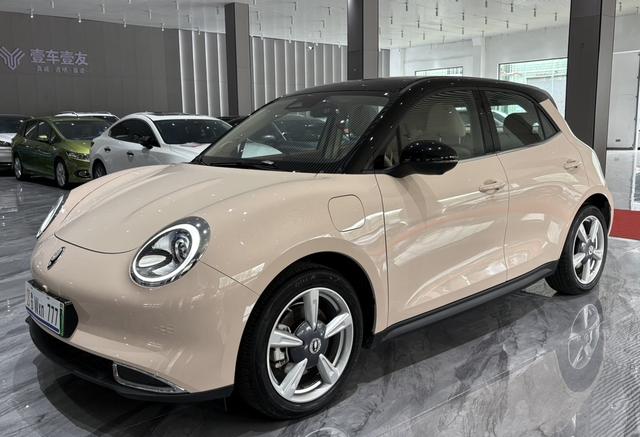 GWM Ora Good Cat 2022 Morandi Edition 400km Standard Range Premium Version (Lithium Iron Phosphate Battery) Used Car for Sale in Ghana -u22761839 | ZEEX AUTO